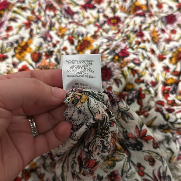 Jane and Delancey Large Floral Print Long Sleeve Blouse Size large - Picture 9 of 11